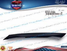 Load image into Gallery viewer, GENUINE⭐ Windshield Pillar Trim 20-23 Venue RIGHT RH Exterior Molding 86260K2000