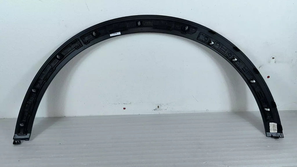 2021-2024 Genesis GV80 FRONT Fender Wheel Molding LEFT ⭐GENUINE⭐ 87711T6000 NCM