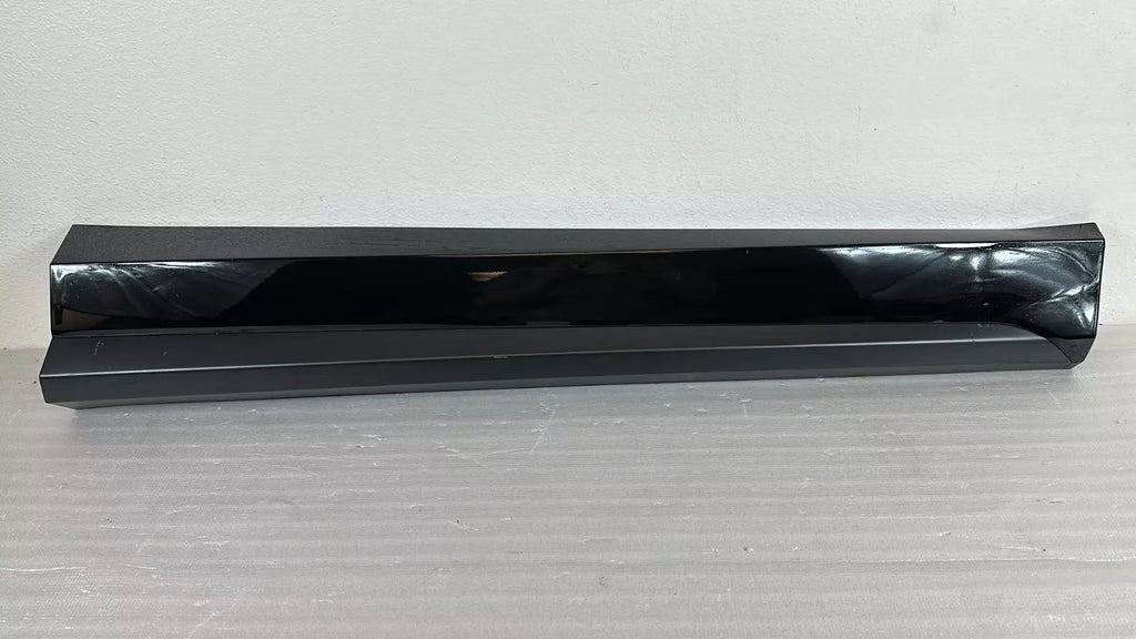 FRONT Door Lower Molding Right Black Tucson N-Line 21-22 HYBRID 23-24 87722N9CA0