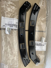 Load image into Gallery viewer, ⭐GENUINE⭐Bumper Bracket For 2011-2015 Hyundai Elantra  Set of 2 Front LH & RH