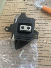 Load image into Gallery viewer, BRACKET ASSY-TRANSMISSION MTG SONATA 2016-18 Optima 1.7L DIESEL 21830D4400