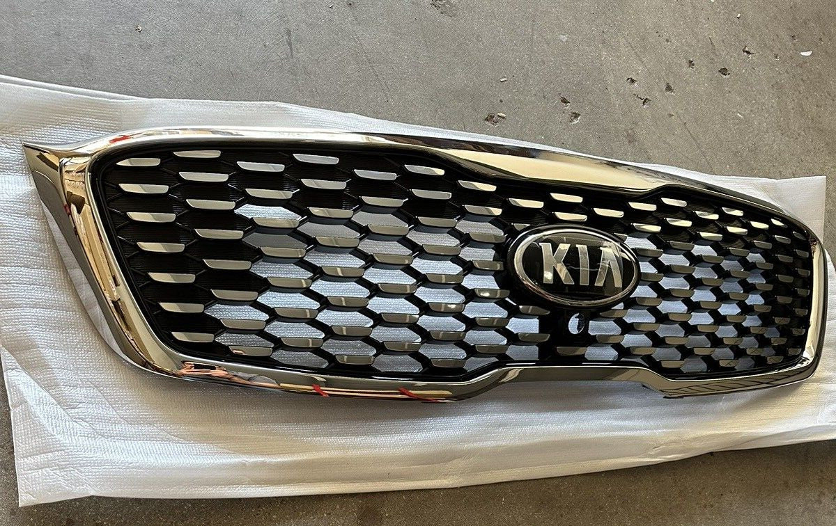 ⭐GENUINE⭐ Front Radiator Grille Camera Hole for 2019 2020 Kia