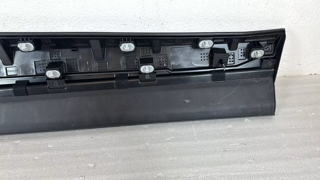 FRONT Door Lower Molding LEFT FOR Tucson NLine 21-22 HYBRID 23-24 87721N9CA0 TW3