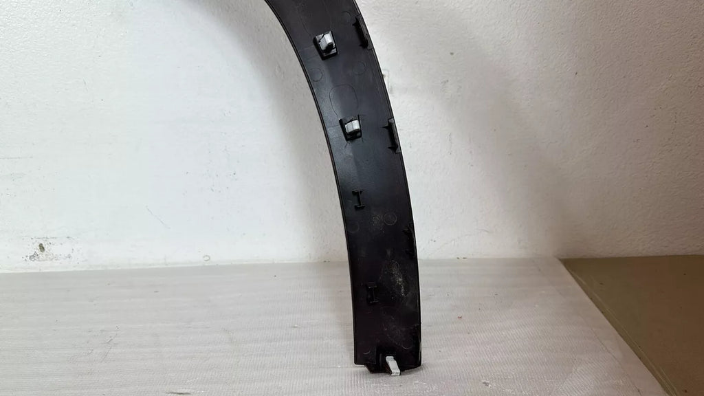 2022-2023 Hyundai Tucson⭐GENUINE⭐ FRONT Fender Wheel Molding LEFT 87711N9CA0 R2P