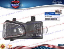 Load image into Gallery viewer, ⭐GENUINE⭐ View Mirror Turn Signal Lens RIGHT 2022-2023 Hyundai Kona 87624J9500