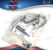 Load image into Gallery viewer, ⭐GENUINE⭐ FRONT Grille Emblem Logo *H* fits Accent Elantra 2006-2010 863003A000