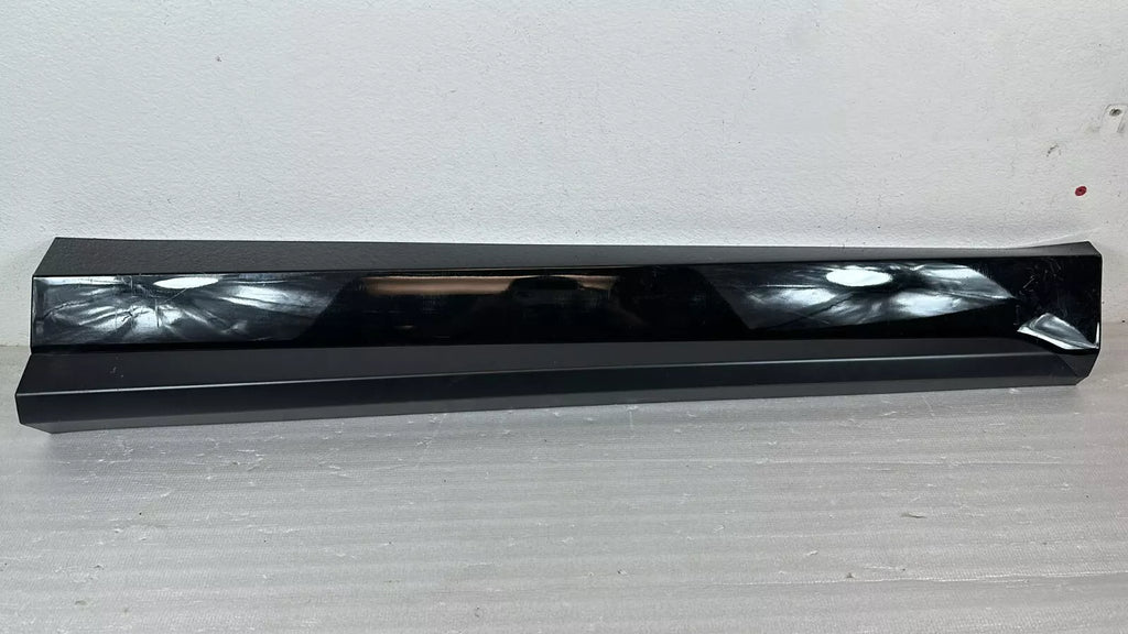 FRONT Door Lower Molding Right Black Tucson N-Line 21-22 HYBRID 23-24 87722N9CA0