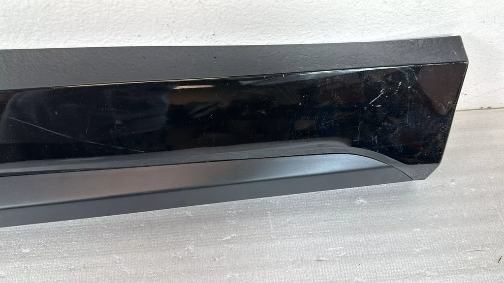 FRONT Door Lower Molding Right Black Tucson N-Line 21-22 HYBRID 23-24 87722N9CA0