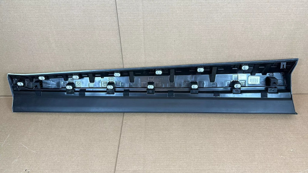 FRONT Door Lower Molding Right Tucson N-Line 21-22 HYBRID 23-24 87722N9CA0 TW3