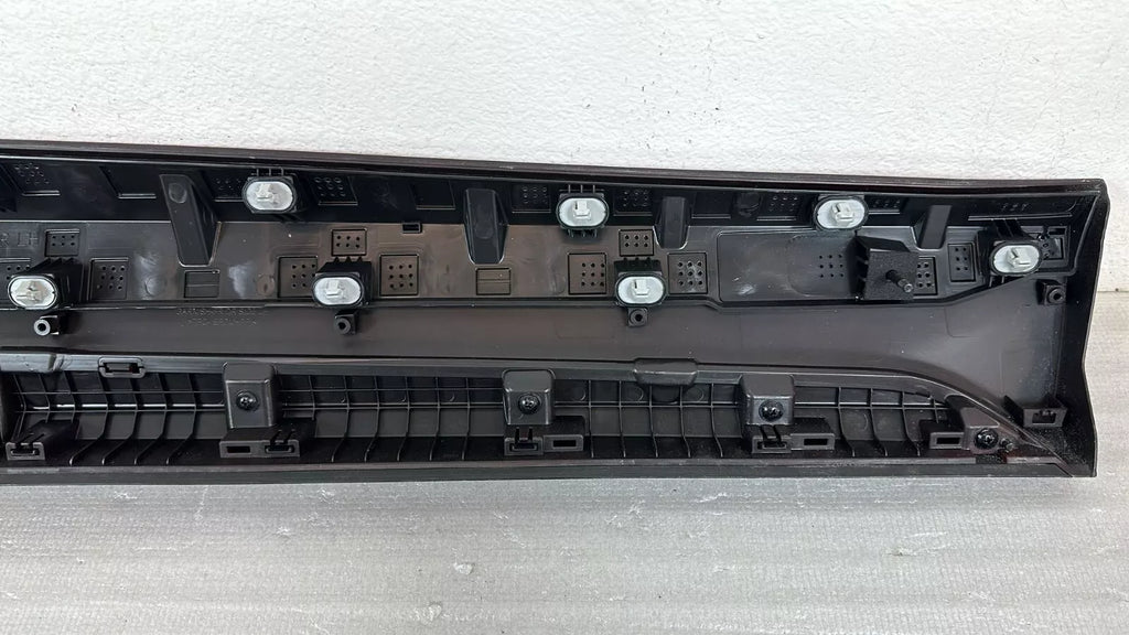 FRONT Door Lower Molding LEFT FOR Tucson NLine 21-22 HYBRID 23-24 87721N9CA0 YP6