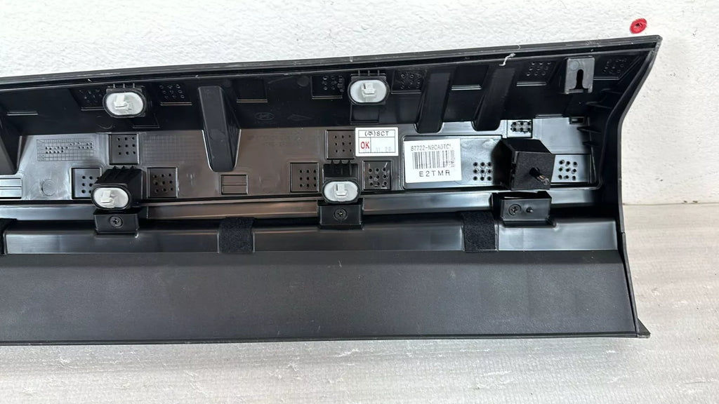 FRONT Door Lower Molding Right Black Tucson N-Line 21-22 HYBRID 23-24 87722N9CA0