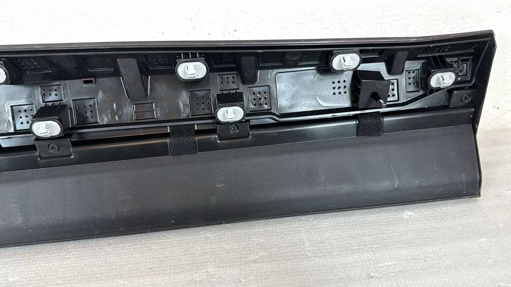 FRONT Door Lower Molding LEFT For Tucson N-Line 21-22 HYBRID 23-24 87721N9CA0R2P