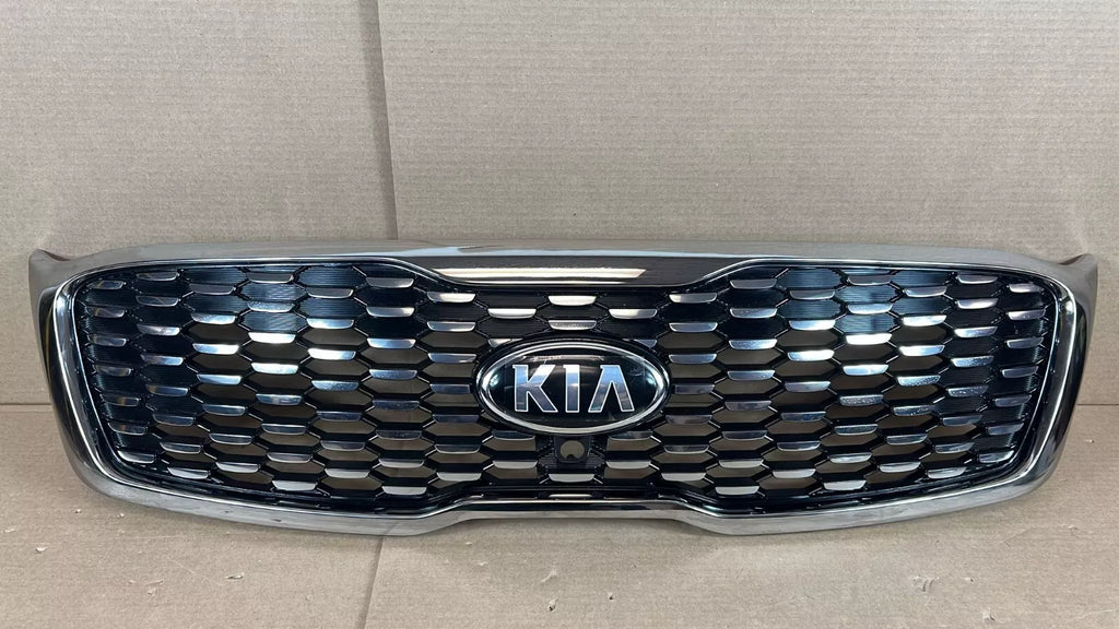 ⭐GENUINE⭐ Front Radiator Grille Camera Hole For 2019-2020 Kia Sorento 86380C5600