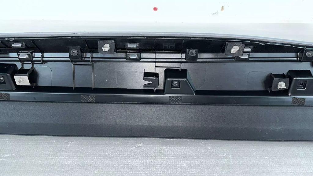 2020-2022 Palisade ⭐GENUINE⭐ REAR Door Lower Molding RIGHT SIDE 87732S8000 SPC