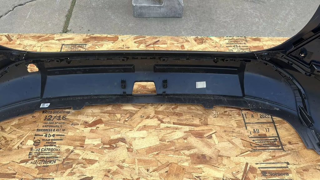 2024 Hyundai KONA LIMITED REAR BUMPER WITH SENSOR HOLE ⭐OEM⭐ 86650BE020