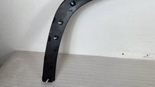 Load image into Gallery viewer, GENUINE⭐ 2022-2023 Hyundai Tucson FRONT Fender Wheel Molding RIGHT 87712N9CA0R2P