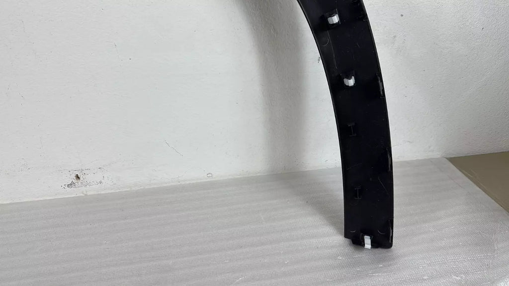 2022-2023 Hyundai Tucson⭐GENUINE⭐ FRONT Fender Wheel Molding LEFT 87711N9CA0 R2P