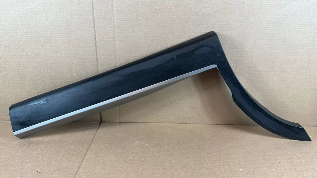 ⭐ REAR Door Lower Molding Right PASSENGER Palisade 20-2022 ⭐ OEM⭐ 87732S8000 SPC