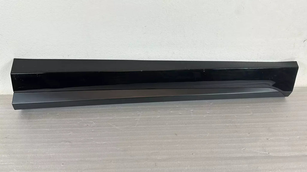 FRONT Door Lower Molding Right Black Tucson N-Line 21-22 HYBRID 23-24 87722N9CA0