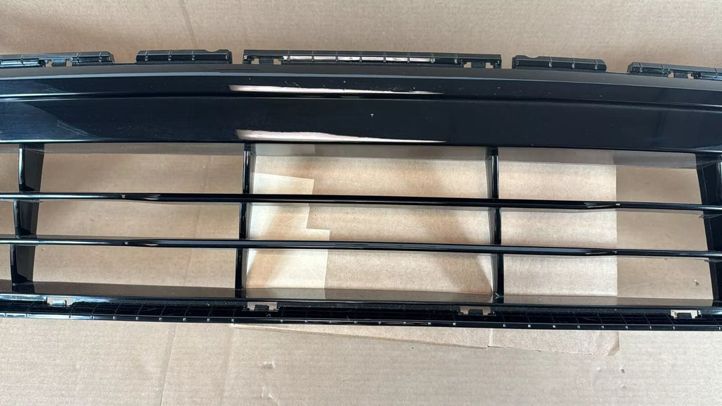 ⭐GENUINE⭐ FRONT BUMBER LOWER Grille For 2021 -2023 Kia Sorento ⭐OEM⭐ 86530P2010