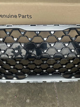 Load image into Gallery viewer, Genuine 2020 2021 2022 Kia Soul Front Grille 86531K0020