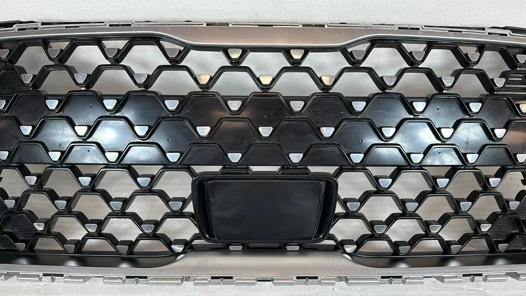 2020 - 2022 KIA Soul EX ⭐GENUINE⭐ FRONT LWOER GRILLE W/O FOG LIGHTE W / RADAR