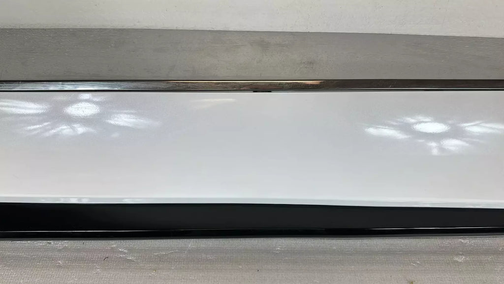 2021-2024 GENESIS GV80 Front Door Lower Molding RIGHT SIDE ⭐OEM⭐ 87722T6000 WHT