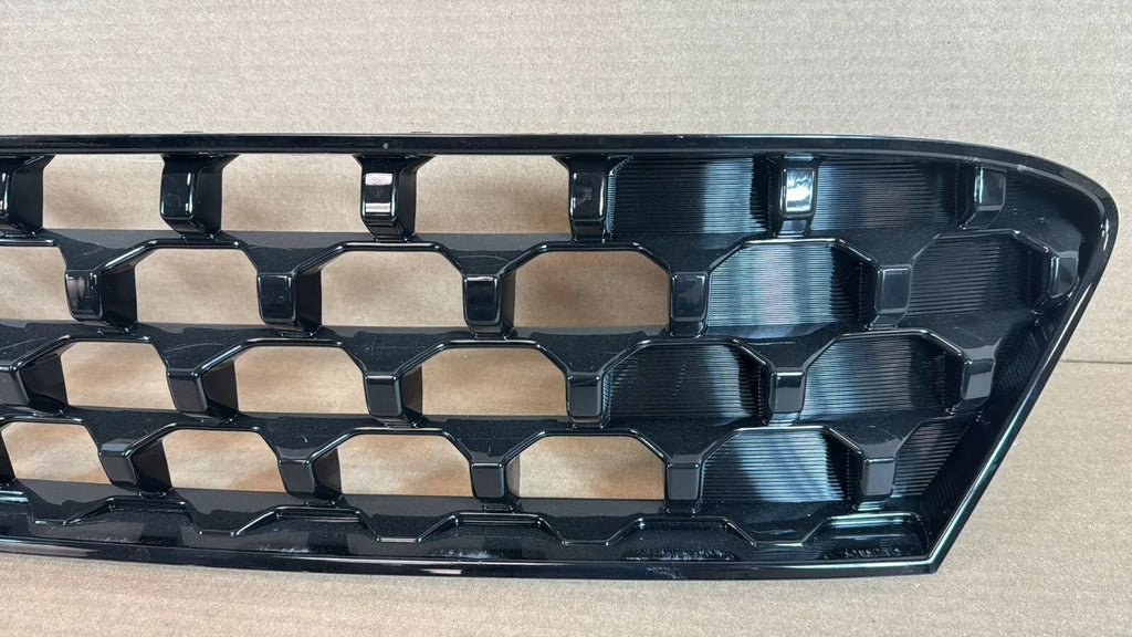 2022-2023 Hyundai Kona ⭐GENUINE⭐ Grille Front Bumper UPPER ⭐OEM⭐ 86350J9CB0