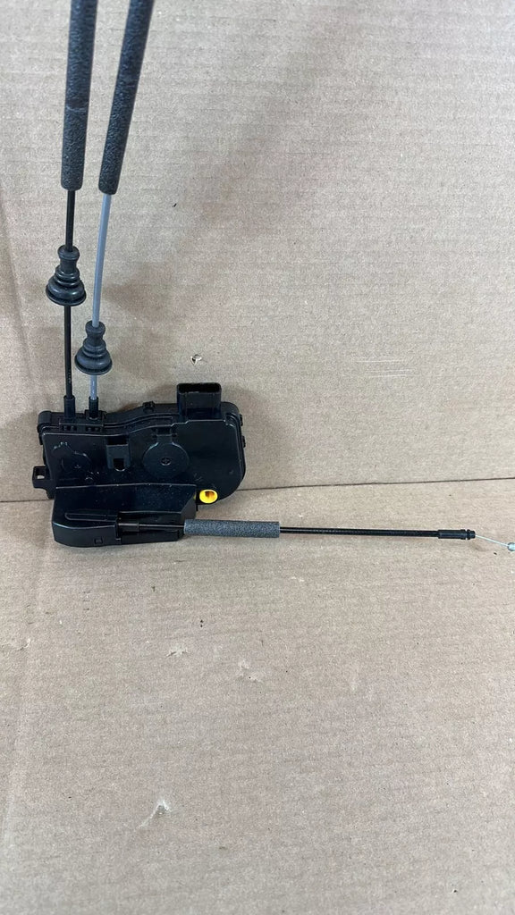 2011-2015 Hyundai Sonata Door Lock Actuator FRONT LEFT 813103S010