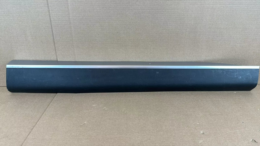 ⭐OEM⭐ Front Door Lower Molding Garnish RIGHT For 20-2022 Palisade 87722S8000 SPC