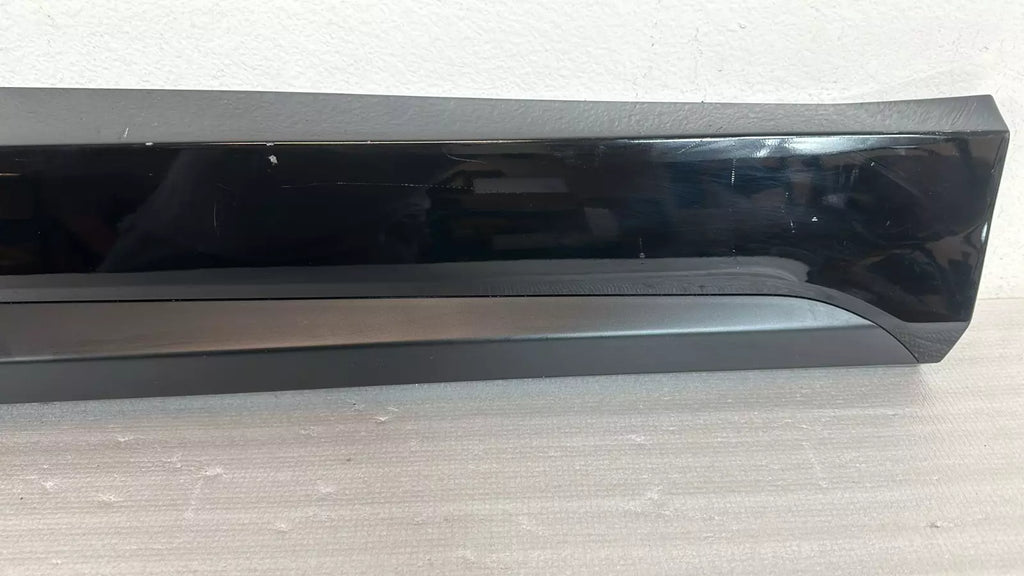 FRONT Door Lower Molding Right Black Tucson N-Line 21-22 HYBRID 23-24 87722N9CA0