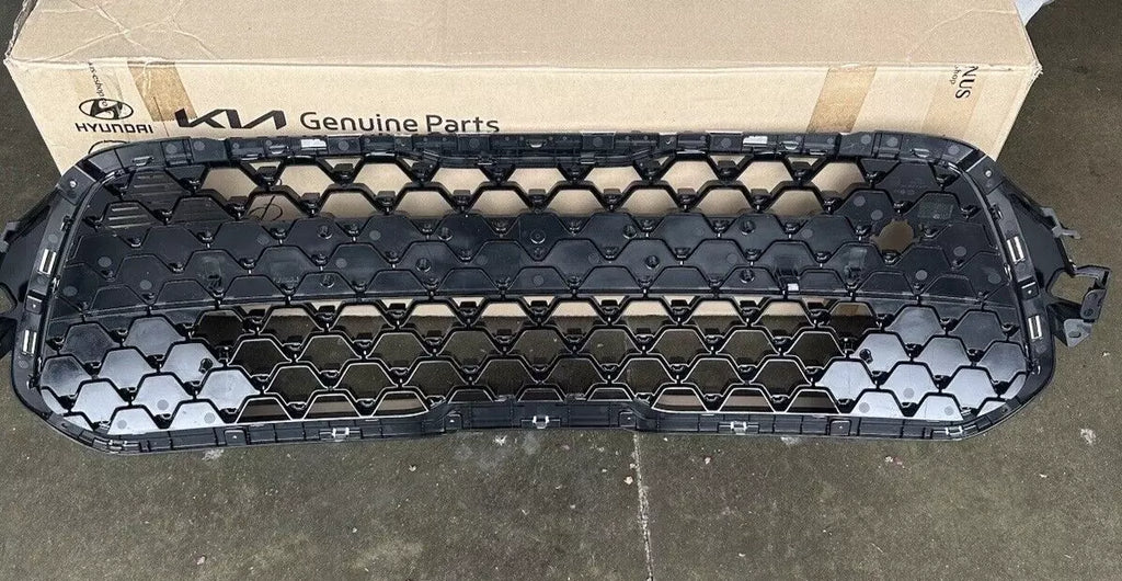 Genuine 2020 2021 2022 Kia Soul Front Grille 86531K0020