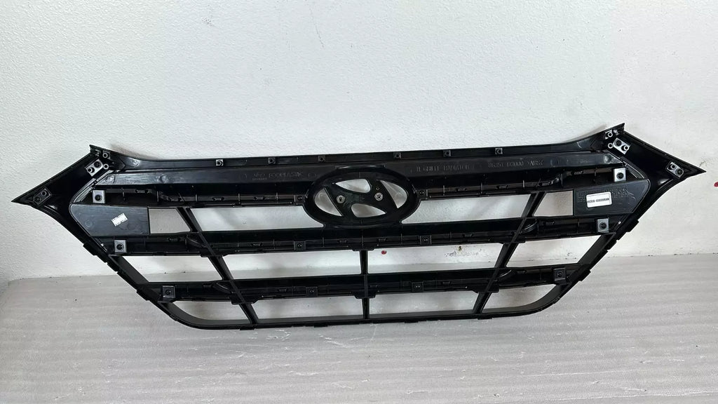 2016-2018 Hyundai Tucson Front Upper Bumper Grille Grill W/ EMBLEM 86350D3000RAM