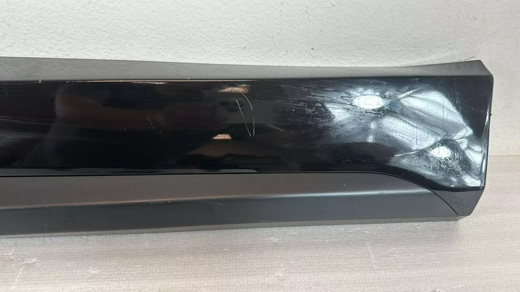 FRONT Door Lower Molding Right Black Tucson N-Line 21-22 HYBRID 23-24 87722N9CA0