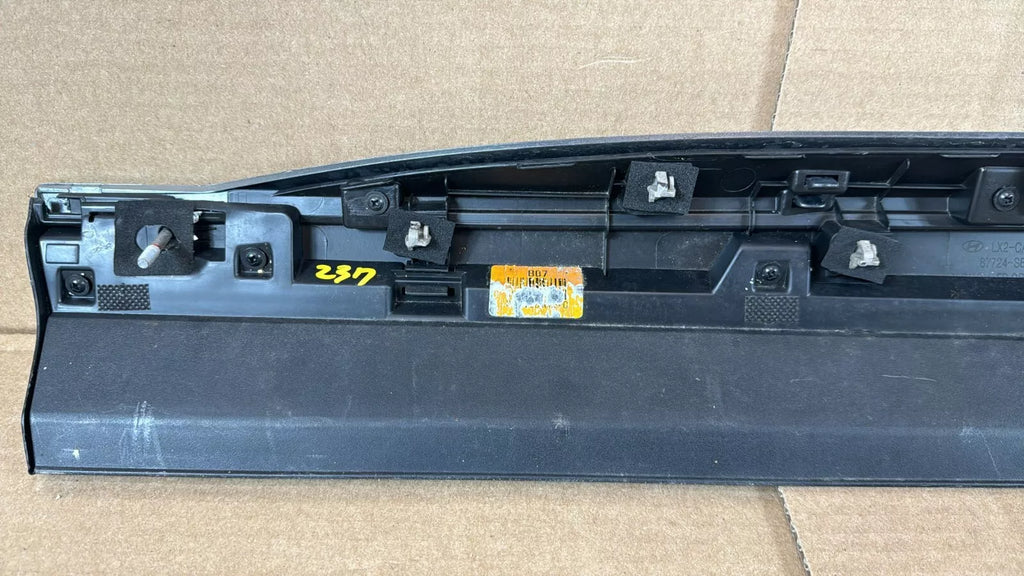 ⭐OEM⭐ Front Door Lower Molding Garnish RIGHT for 20-2022 Palisade 87722S8000 SPC