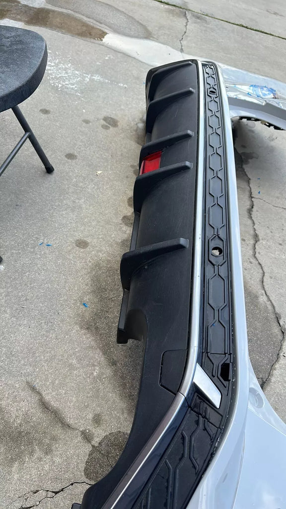 2024 Hyundai KONA N-LINE REAR BUMPER WITH SENSOR HOLE ⭐OEM⭐ 86650BE020