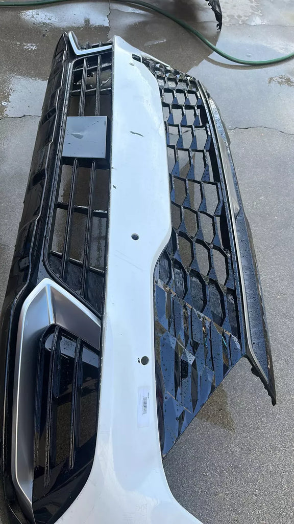 2022 2024 kia Sportage Prestige Front bumper with grille without camera whole