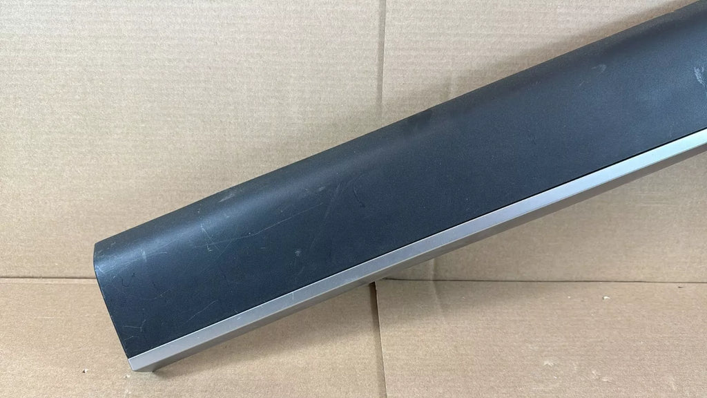 ⭐ REAR Door Lower Molding Right PASSENGER Palisade 20-2022 ⭐ OEM⭐ 87732S8000 SPC