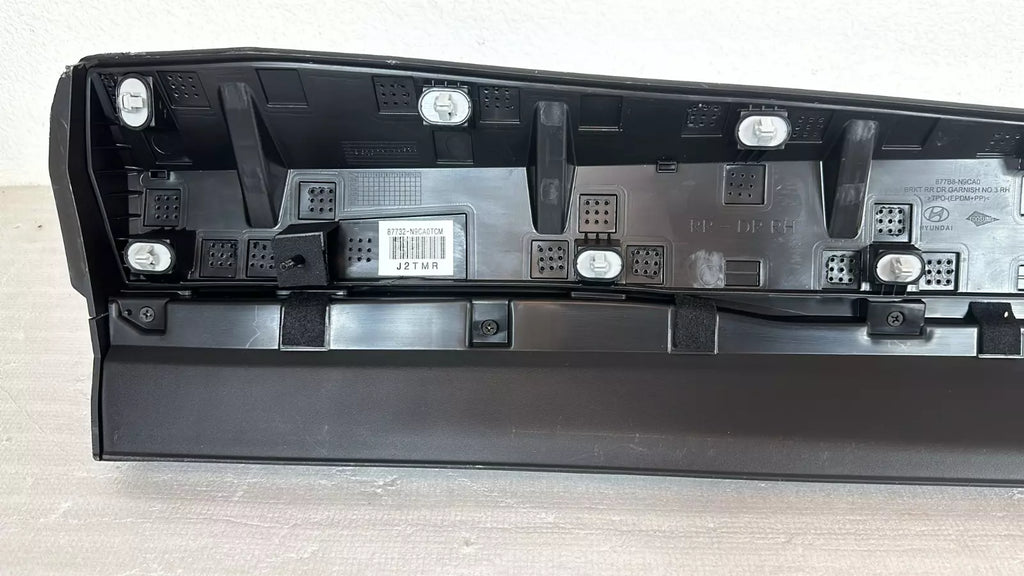 GENUINE⭐ REAR Door Lower Molding Right PASSEN 87732N9CA0 TCM Tucson N-Line 22-23