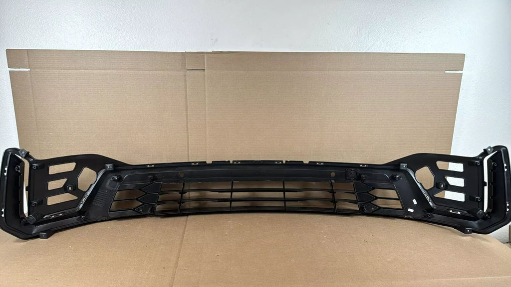 ⭐GENUINE⭐ FRONT BUMBER LOWER Grille For 2021 -2023 Kia Sorento ⭐OEM⭐ 86530P2010