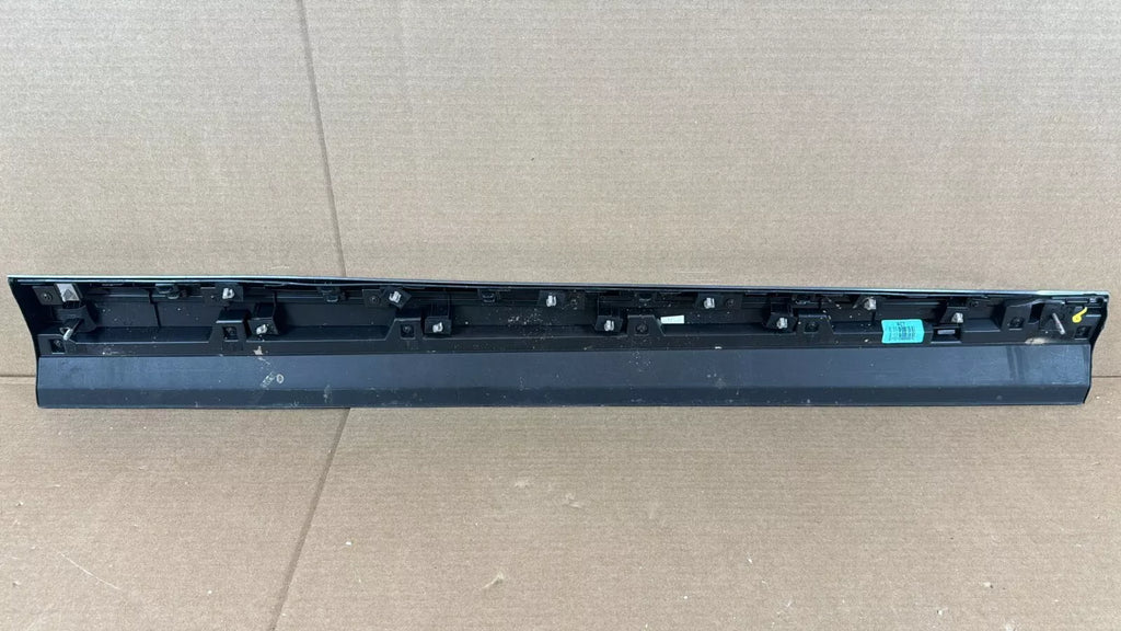 ⭐OEM⭐ FRONT Door Lower Molding Left Driver For PALISADE 2020-2022 87721S8000 SPC