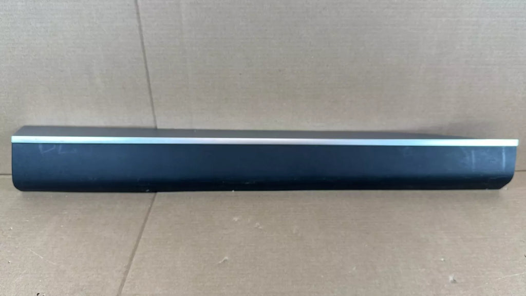 ⭐OEM⭐ Front Door Lower Molding Garnish RIGHT For 20-2022 Palisade 87722S8000 SPC