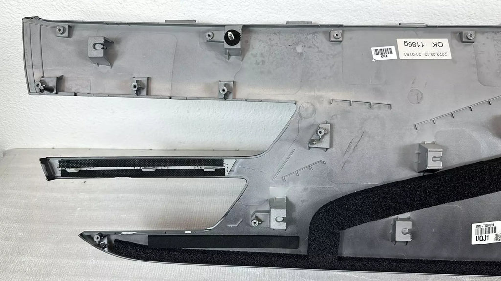 21-22 GENESIS G80 ⭐GENUINE⭐ DECKLID TRUNK LID TRIM MOLDING 87380T1030