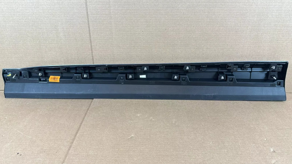 ⭐OEM⭐ Front Door Lower Molding Garnish Right For 20-2022 Palisade 87722S8000 SPC