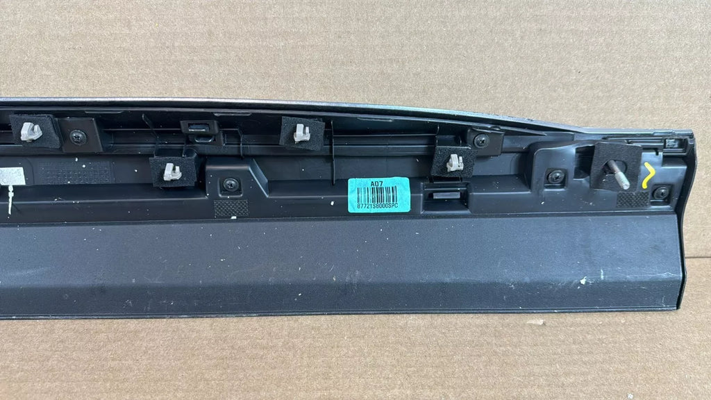 ⭐OEM⭐ FRONT Door Lower Molding Left Driver for PALISADE 2020-2022 87721S8000 SPC