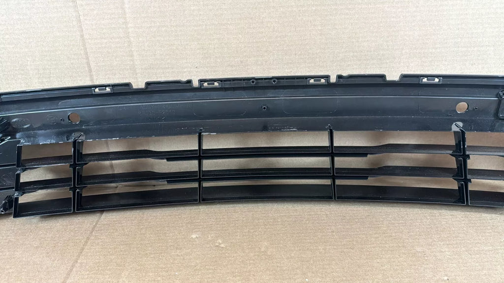 ⭐GENUINE⭐ FRONT BUMBER LOWER Grille For 2021 -2023 Kia Sorento ⭐OEM⭐ 86530P2010