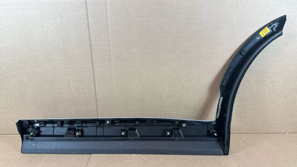 REAR Door Lower Molding Right PASSENGER Palisade 2020-2022 ⭐OEM⭐ 87732S8000 SPC