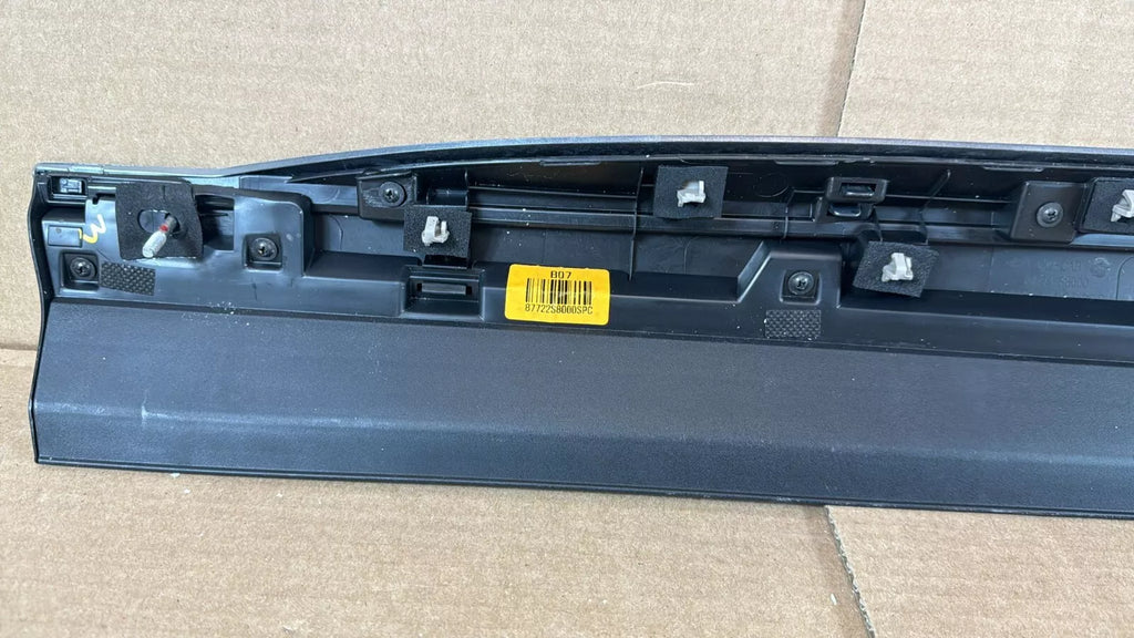 ⭐OEM⭐ Front Door Lower Molding Garnish Right For 20-2022 Palisade 87722S8000 SPC