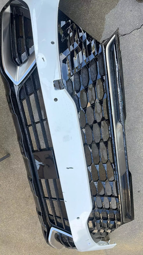 2022 2024 kia Sportage Prestige Front bumper with grille without camera whole