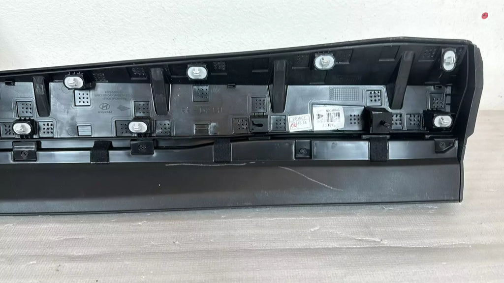 ⭐GENUINE⭐ REAR Door Lower Molding Left DRIVER 87731N9CA0 R4G Tucson N-Line 22-23